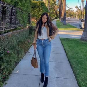 Meet your Posher, Anda